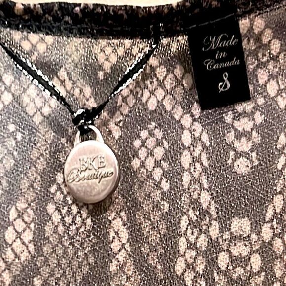 Cute Snake Print Tank Top By BKE Boutique. Size Small. - Picture 2 of 3